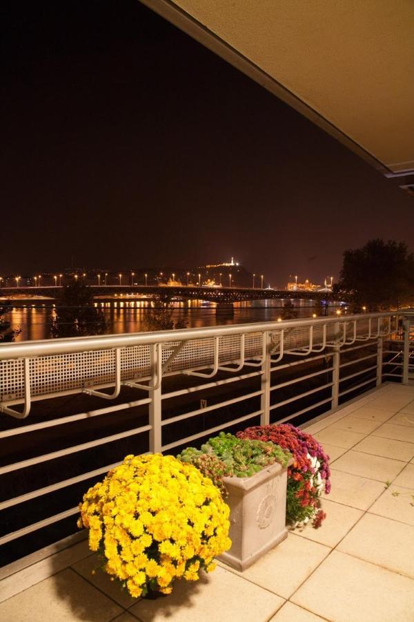 Dunapest Apartman บูดาเปสต์ ภายนอก รูปภาพ